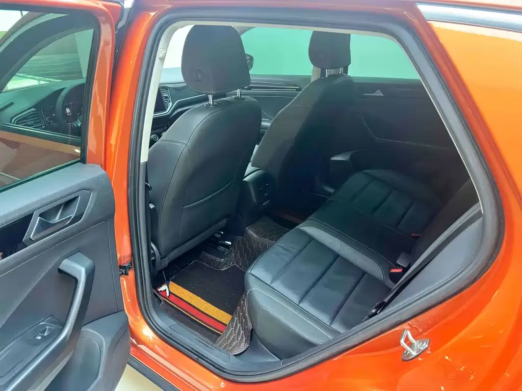 Volkswagen T-Roc 2021 из CN, фото 5