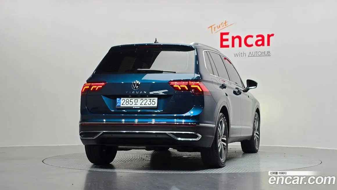 Volkswagen Tiguan — фото 9