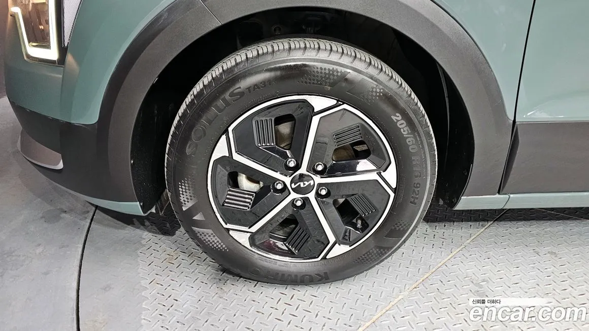 Kia Niro — фото 10