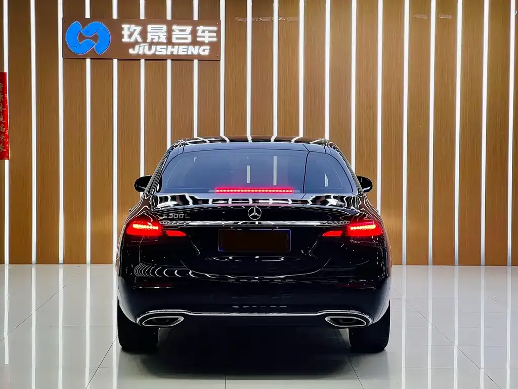 Mercedes-Benz E-Class 2023 из CN, фото 3