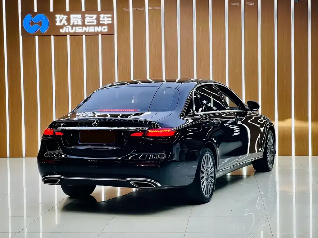 Mercedes-Benz E-Class 2023 из CN, фото 4