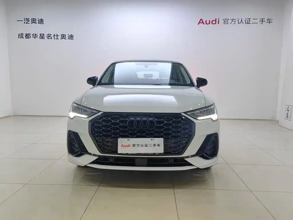 Audi Q3 Sportback 2023 из CN, фото 2