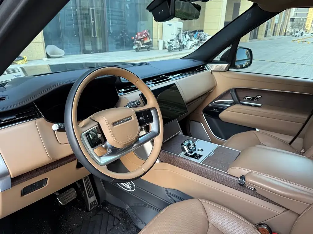 Land Rover Range Rover 2024 из CN, фото 2