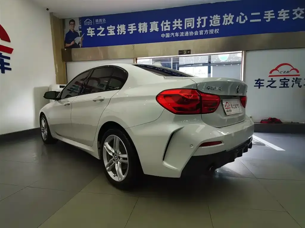 BMW 1 Series 2023 из CN, фото 5