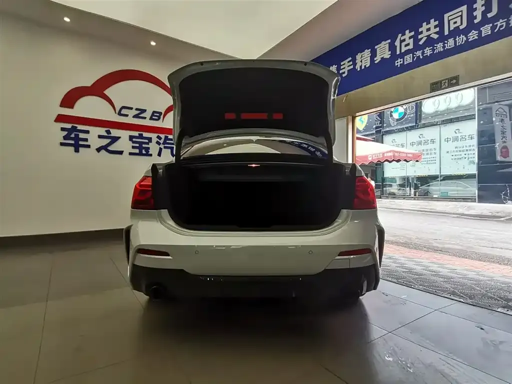 BMW 1 Series 2023 из CN, фото 9