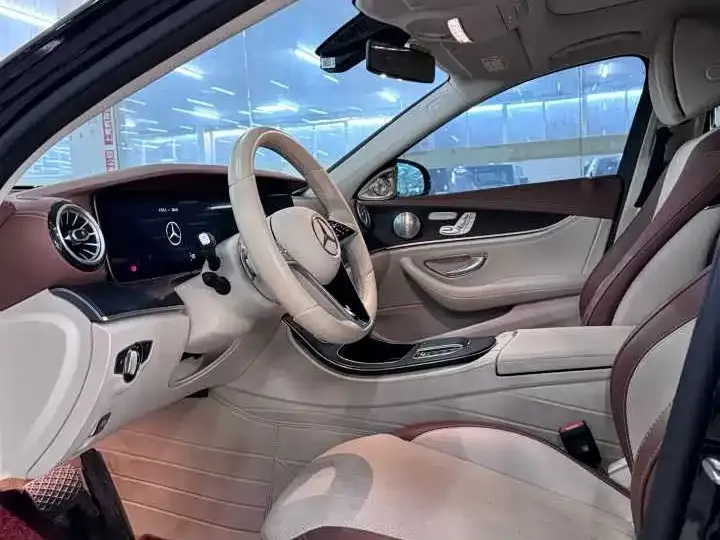 Mercedes-Benz E-Class 2023 из CN, фото 2