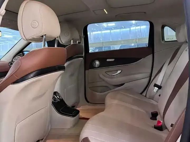 Mercedes-Benz E-Class 2023 из CN, фото 4