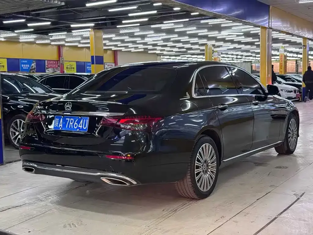 Mercedes-Benz E-Class 2023 из CN, фото 7