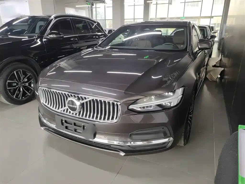 Volvo S90 2024 из CN, фото 6