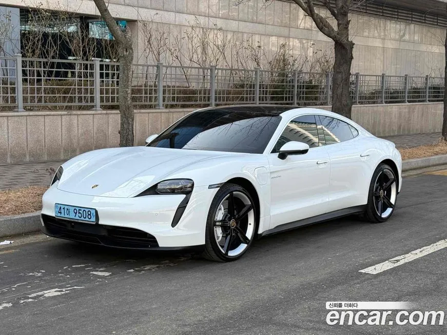 Porsche Taycan