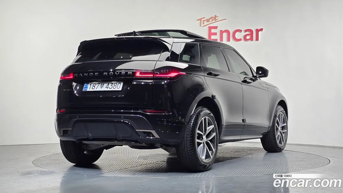Land Rover Range Rover Evoque — фото 7