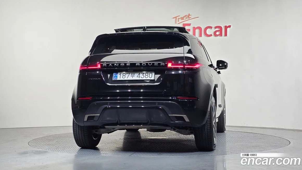 Land Rover Range Rover Evoque — фото 6