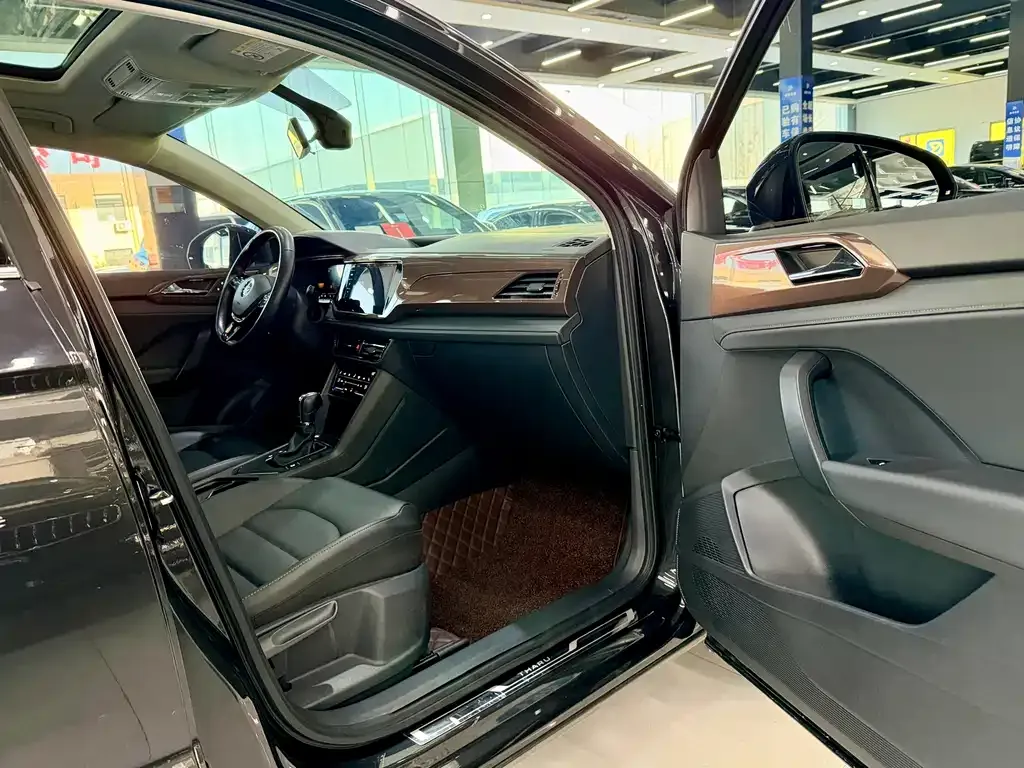 Volkswagen Tharu 2022 из CN, фото 10