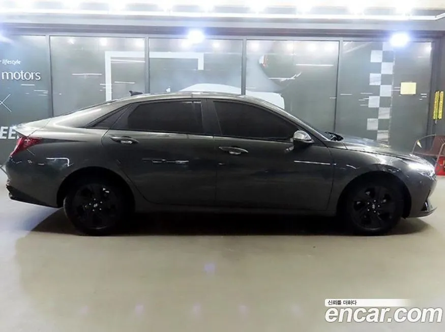 Hyundai AVANTE — фото 2
