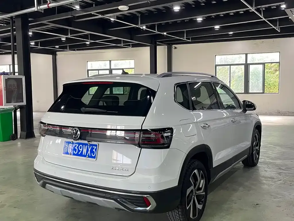 Volkswagen Tharu 2024 из CN, фото 8