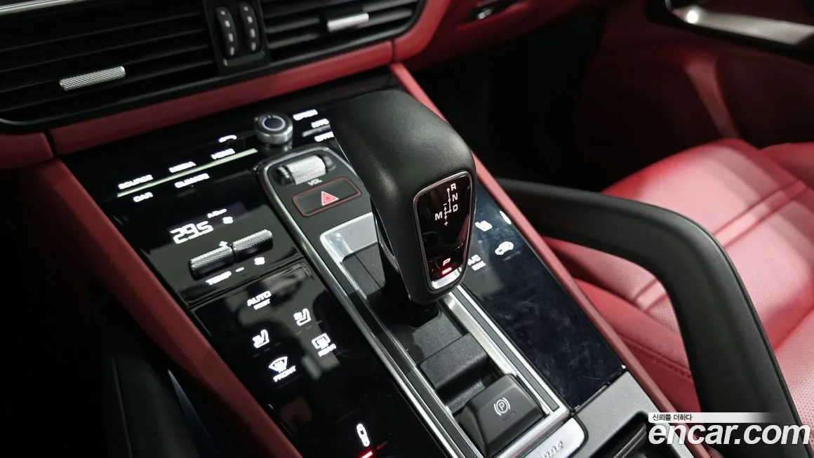 Porsche Cayenne 2022 из KR, фото 10