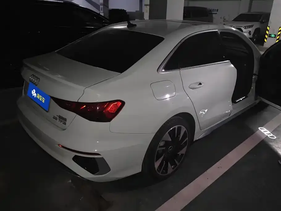 Audi A3 2022 из CN, фото 6