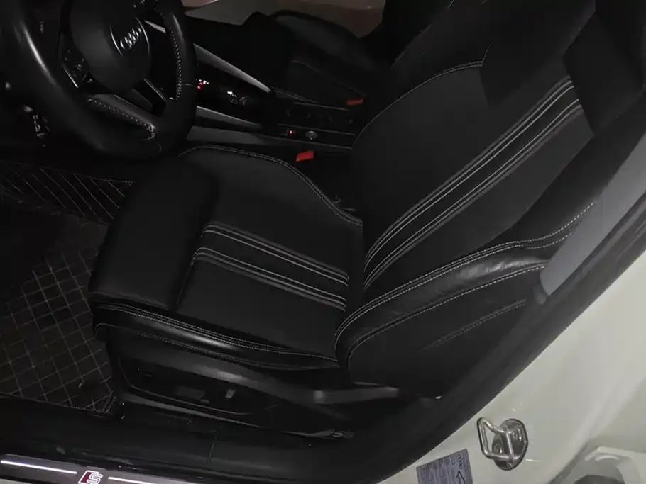 Audi A3 2022 из CN, фото 2