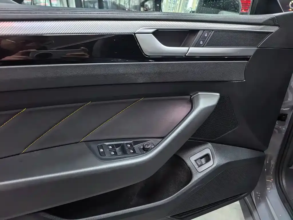 Volkswagen CC 2022 из CN, фото 8