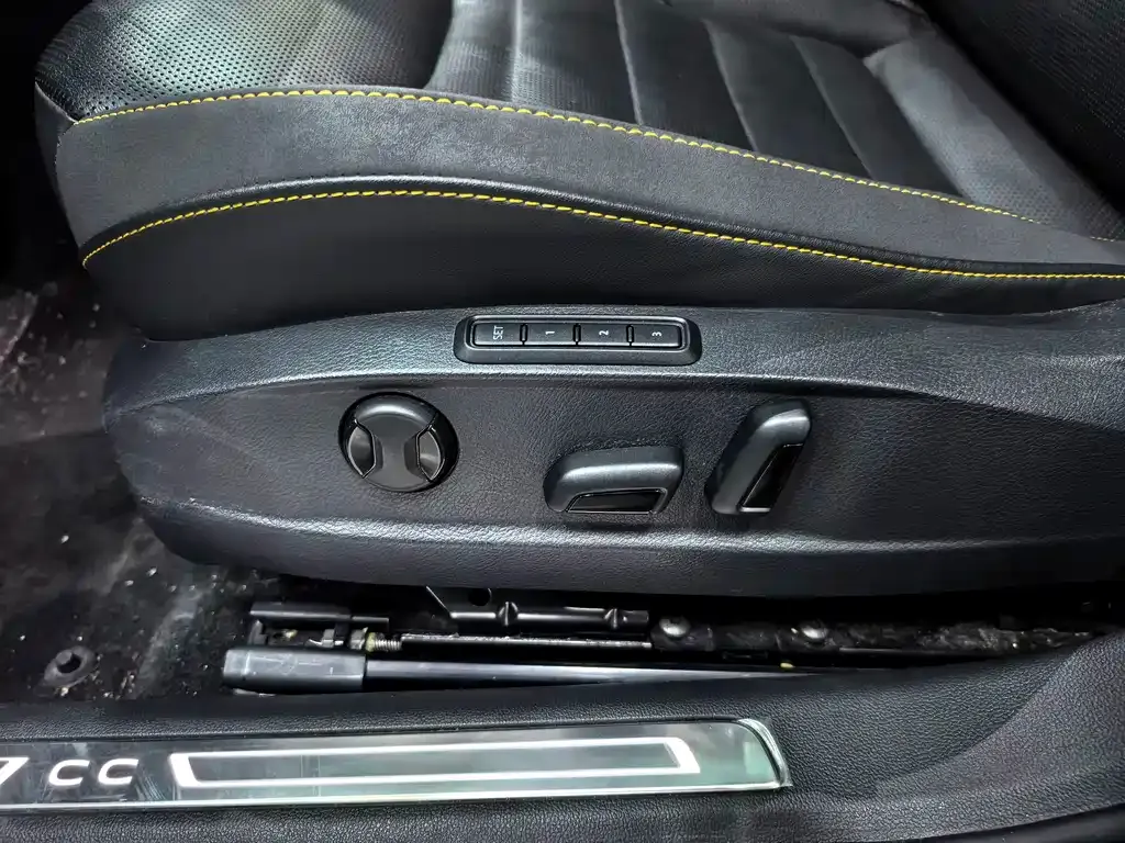 Volkswagen CC 2022 из CN, фото 7
