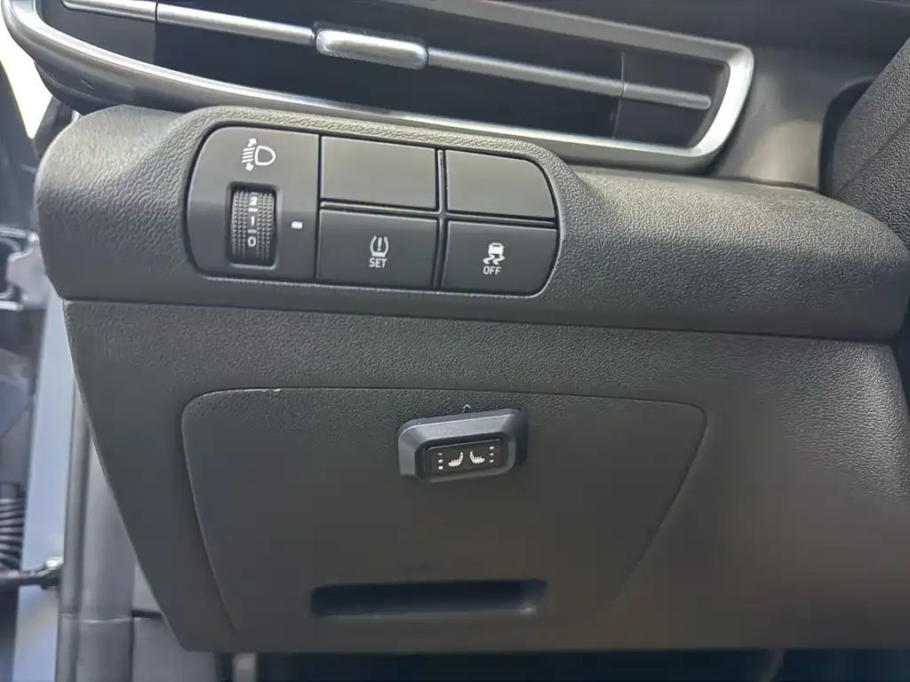 Hyundai Elantra 2022 из CN, фото 8