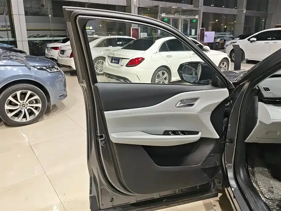 Changan UNI-Z 2024 из CN, фото 5