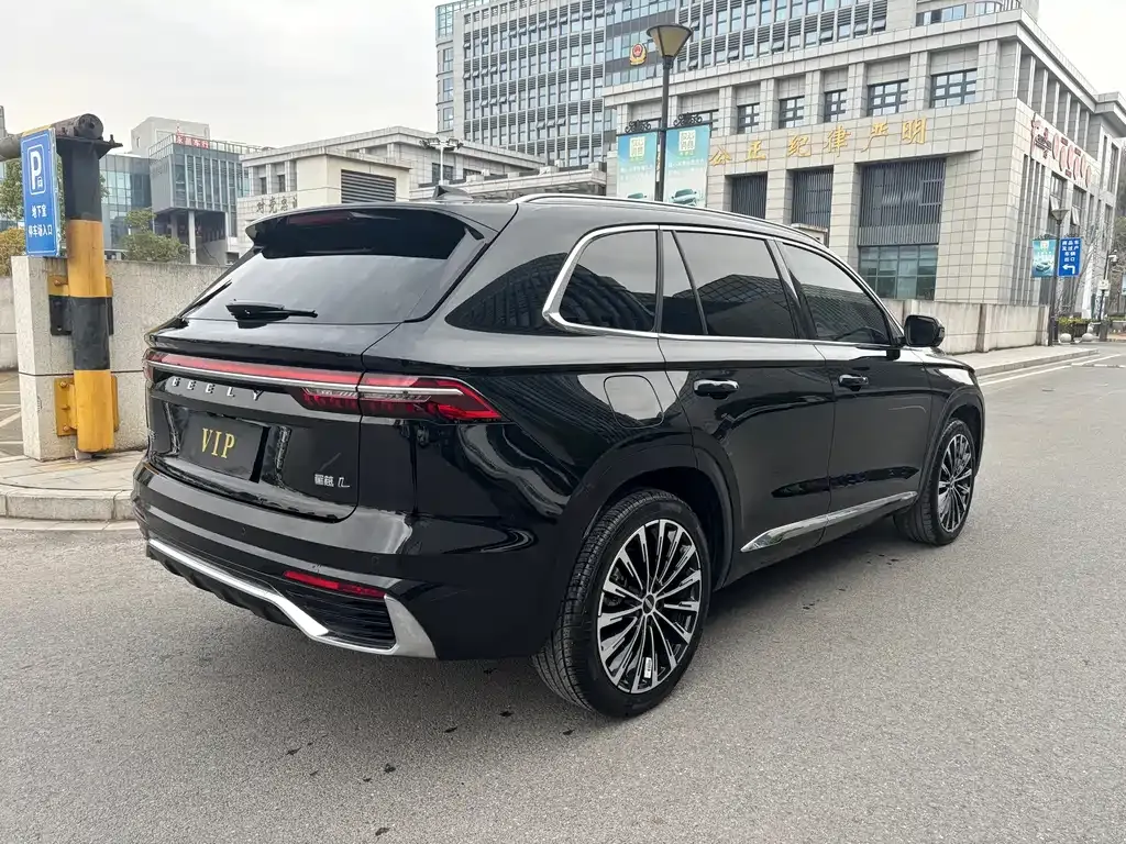 Geely Xingyue L — фото 4
