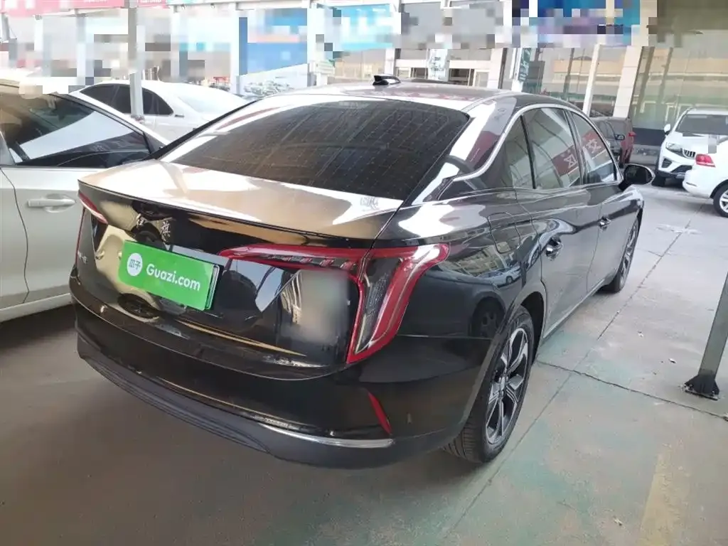 Hongqi E-QM5 2024 из CN, фото 7