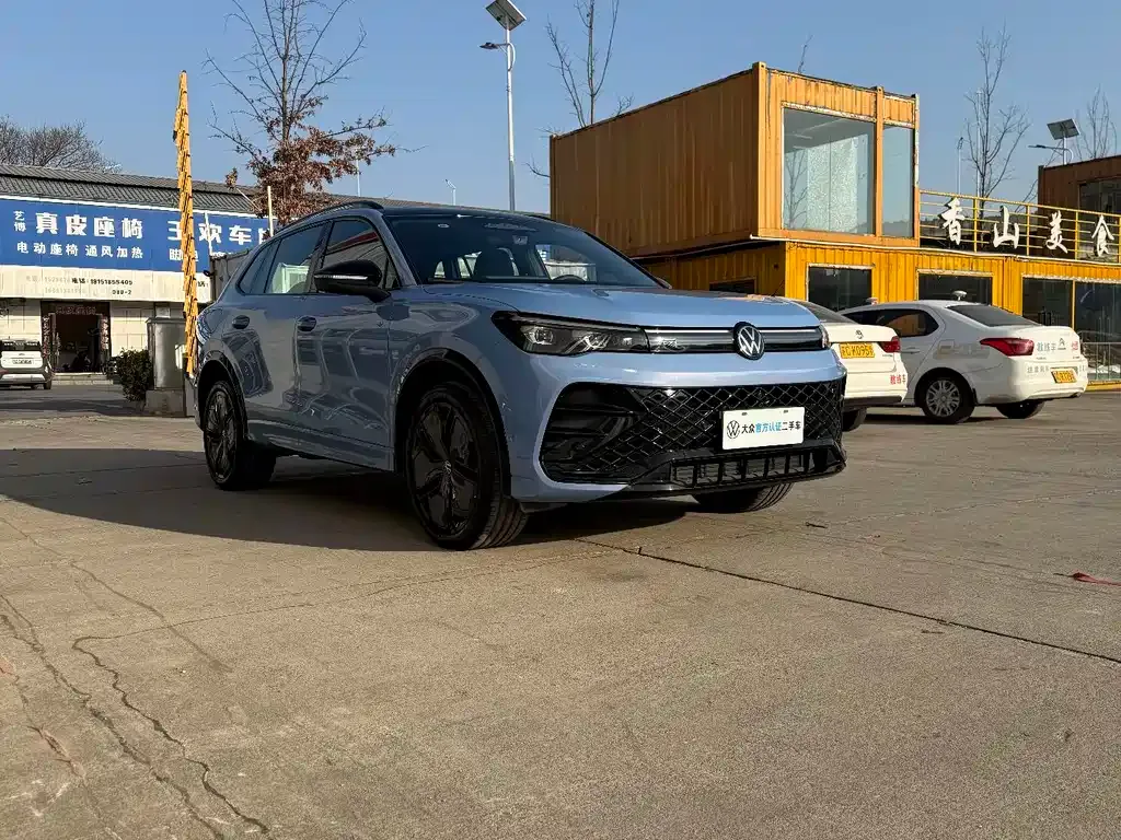 Volkswagen Tiguan L 2024 из CN, фото 8