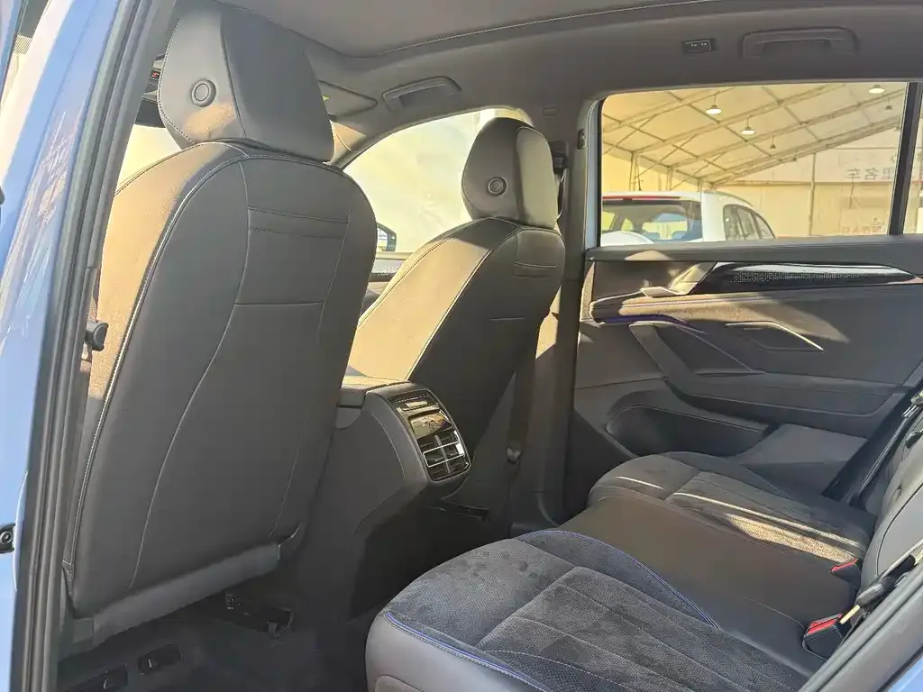 Volkswagen Tiguan L 2024 из CN, фото 6