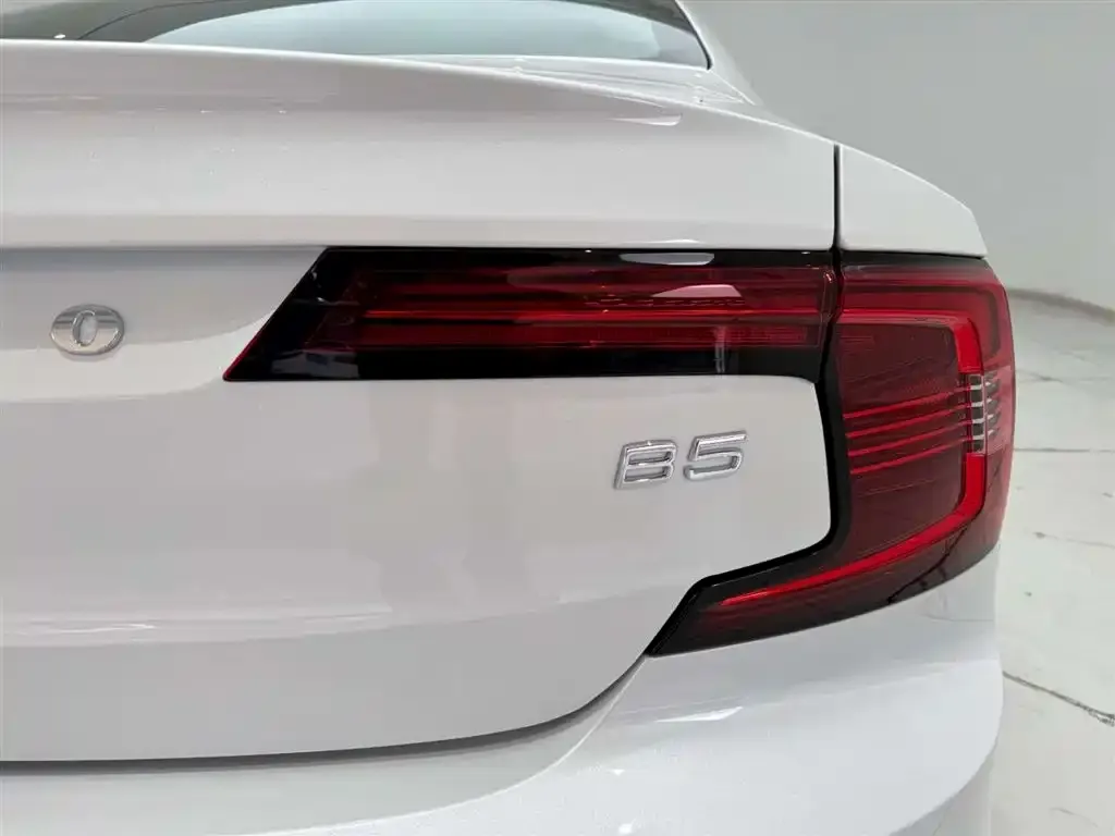 Volvo S90 2024 из CN, фото 2