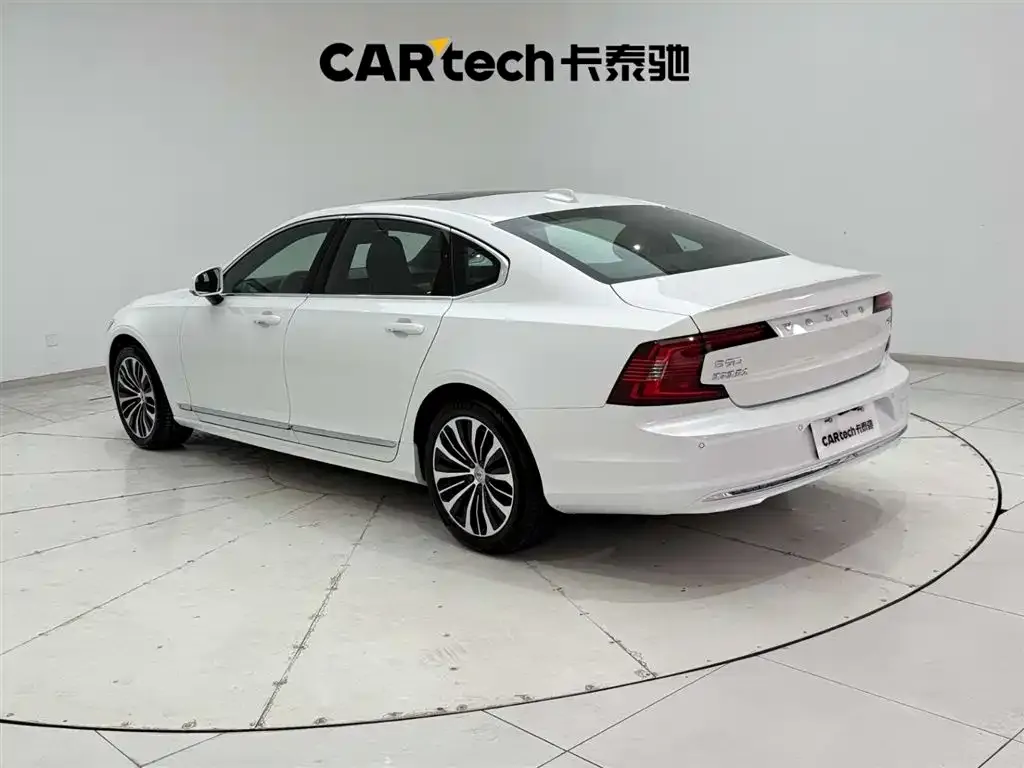 Volvo S90 2024 из CN, фото 9
