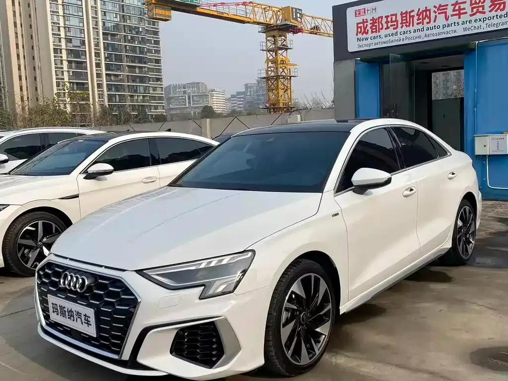 Audi A3 2023 из CN, фото 1