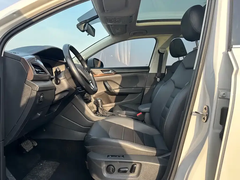 Volkswagen Tharu 2022 из CN, фото 3