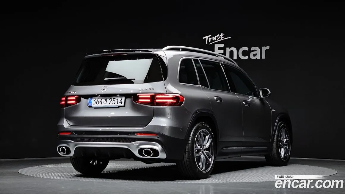 Mercedes-Benz GLB-Class — фото 10
