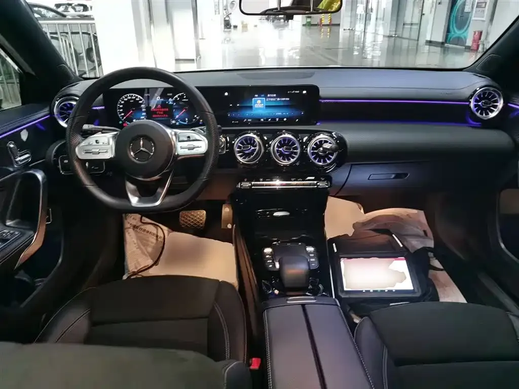 Mercedes-Benz A-Class 2023 из CN, фото 9