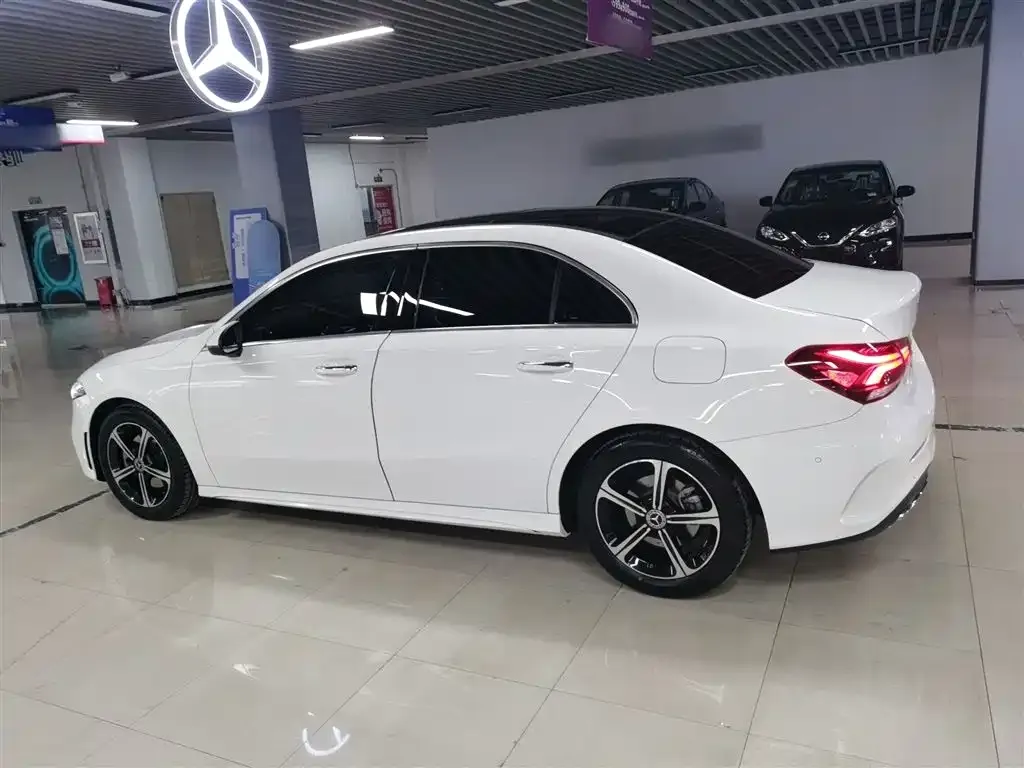 Mercedes-Benz A-Class 2023 из CN, фото 7