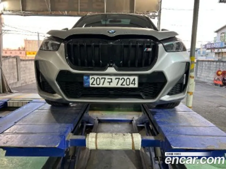 BMW X1 — фото 1
