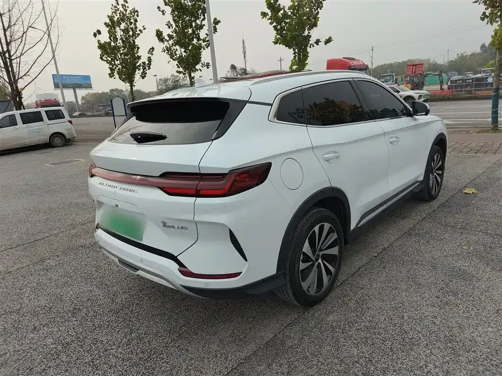 BYD PLUS New Energy — фото 7