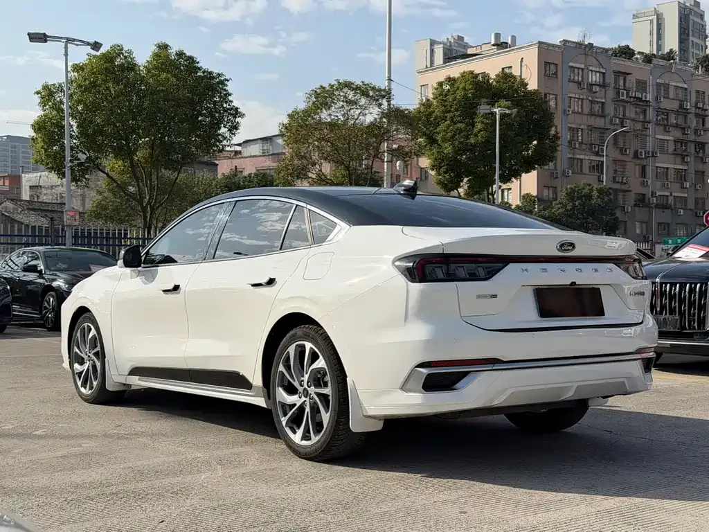 Ford Mondeo 2023 из CN, фото 7