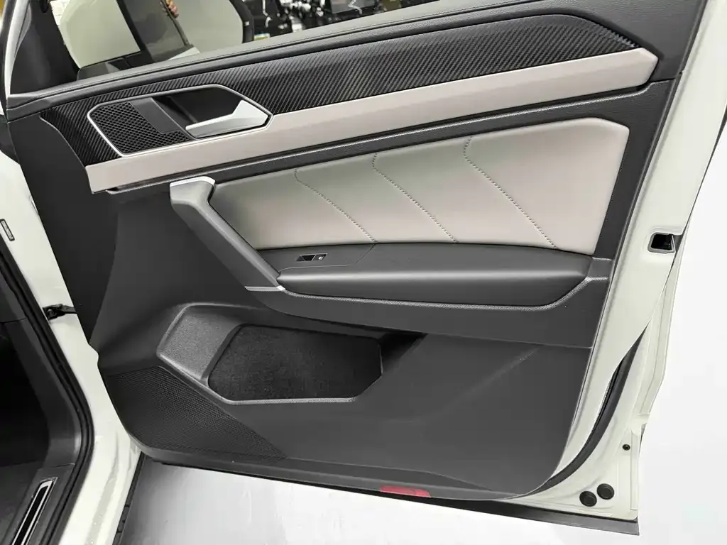 Volkswagen Tayron 2024 из CN, фото 3