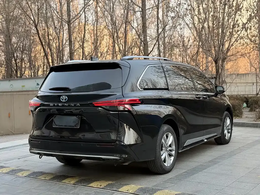Toyota Sienna 2022 из CN, фото 6