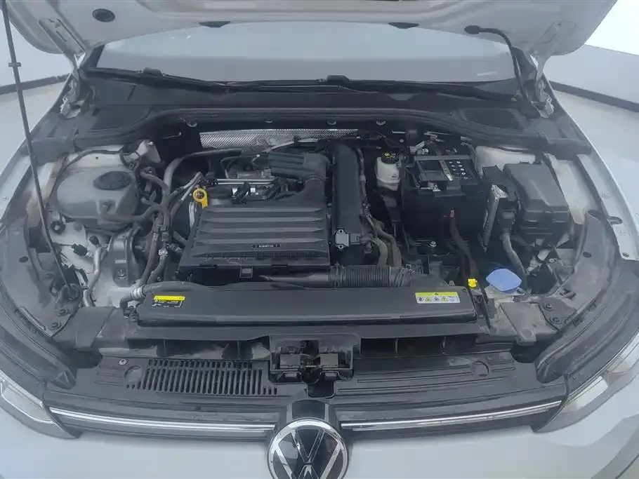 Volkswagen Golf 2021 из CN, фото 10
