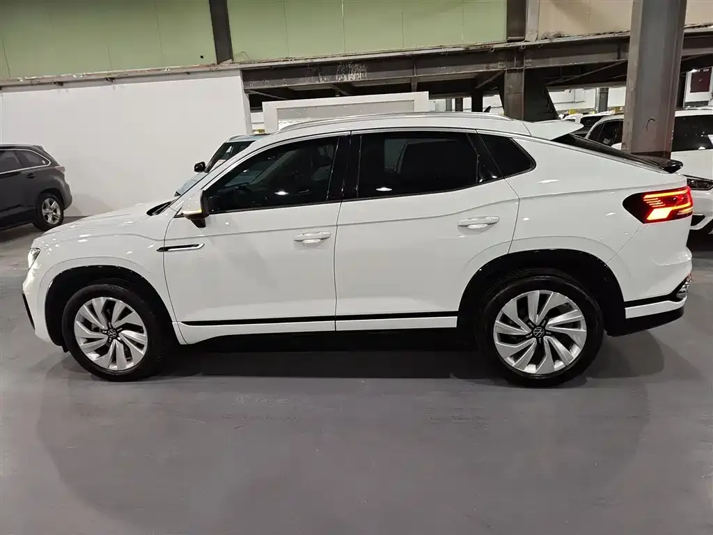 Volkswagen X 2022 из CN, фото 5
