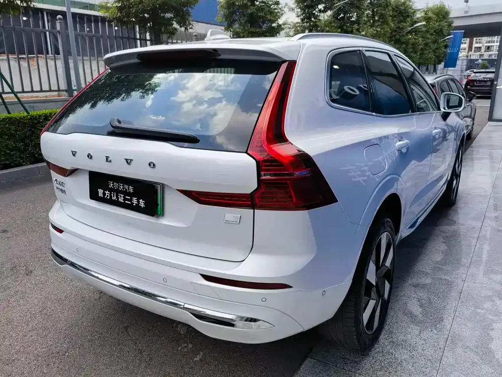 Volvo XC60 PHEV 2024 из CN, фото 6