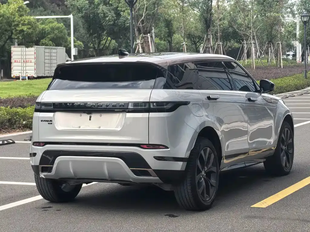 Land Rover Evoque — фото 10