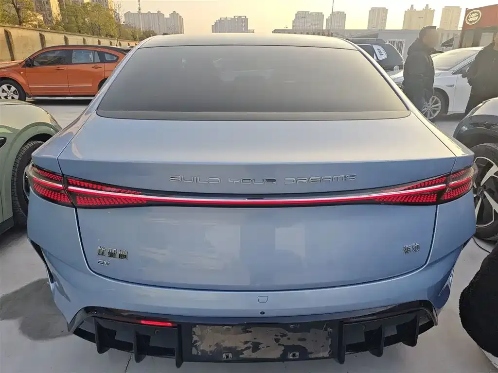 BYD Seal — фото 9