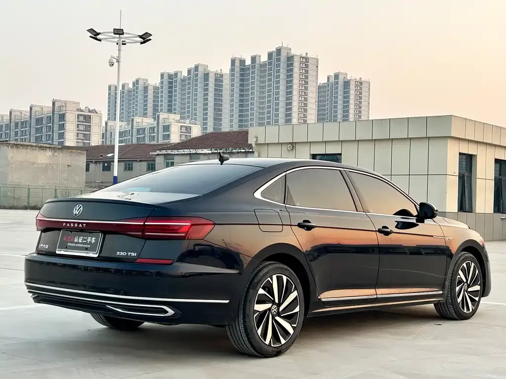 Volkswagen Passat 2022 из CN, фото 2