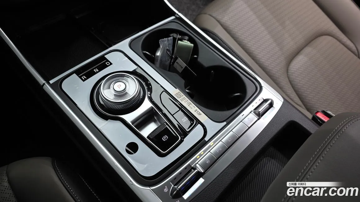 Kia Carnival — фото 10