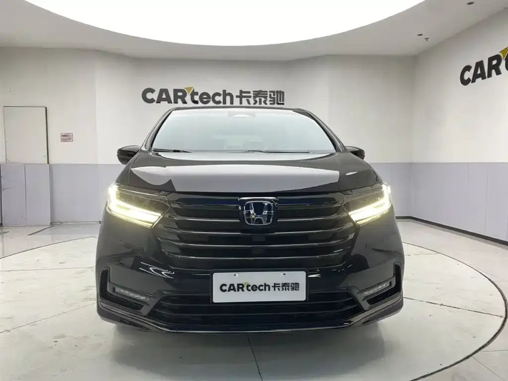 Honda Odyssey 2023 из CN, фото 4